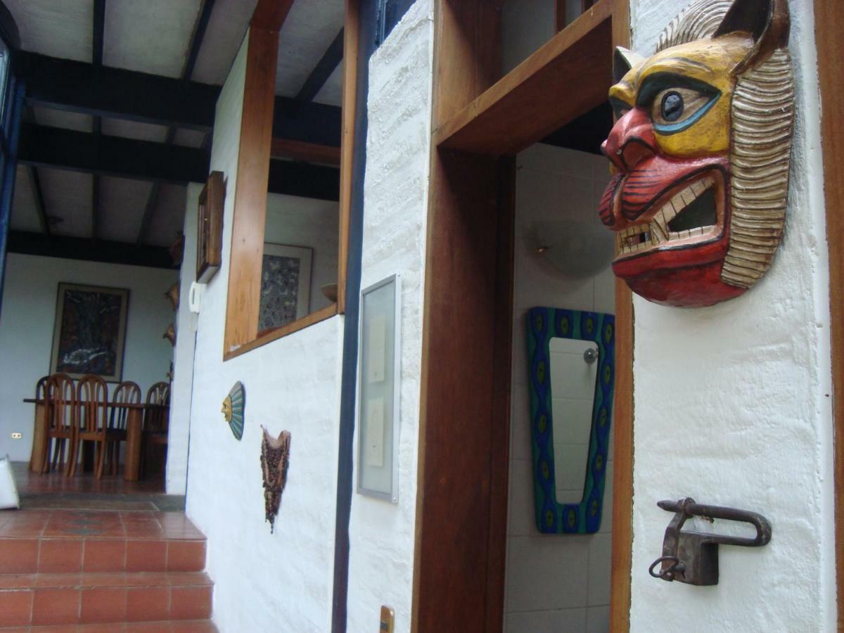 Casa Del Aguacate - Tumbaco Maison d'hôtes *